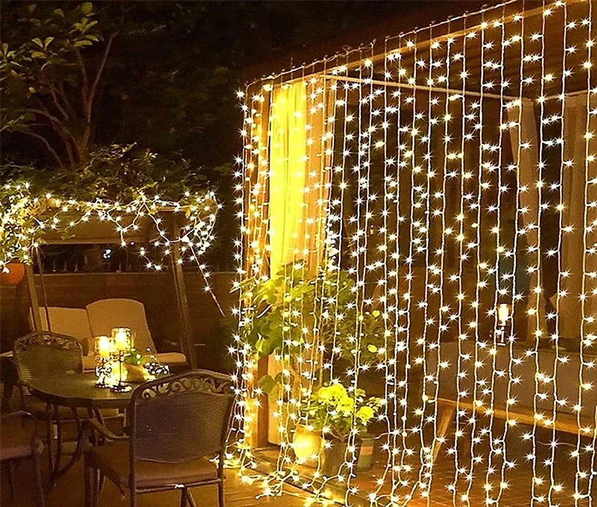 Cortina de LED 3 x 3 m com 300 luzes e 8 efeitos